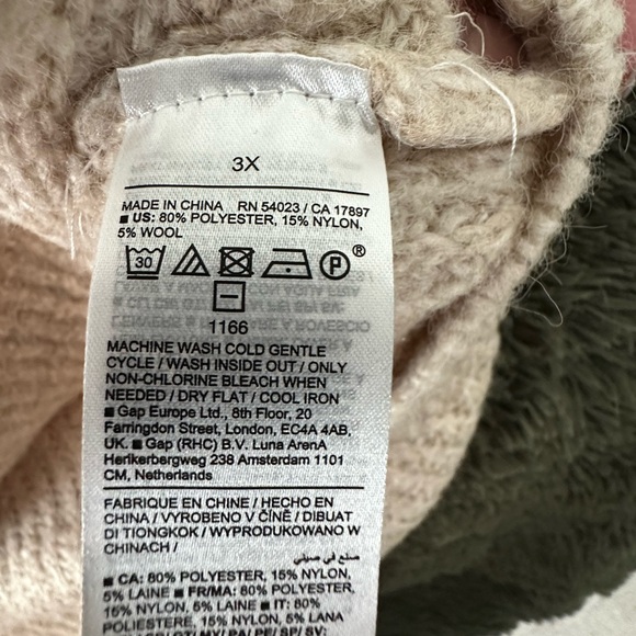 NWT Old Navy turtleneck sweater! - Picture 8 of 9